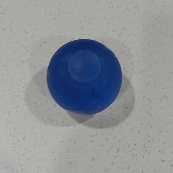 Cobalt Blue frosted satin glass globe of the world paperweight. Vintage … - Picture 3 of 4